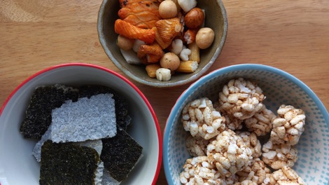 Kelly Loves snacks in bowls